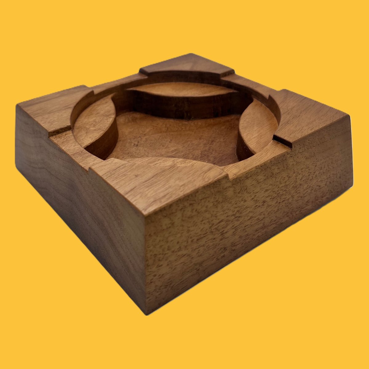 Nussbaum Aschenbecher [Unikat]